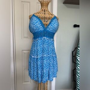 Rue21 Large Blue and White Floral Mini Dress
